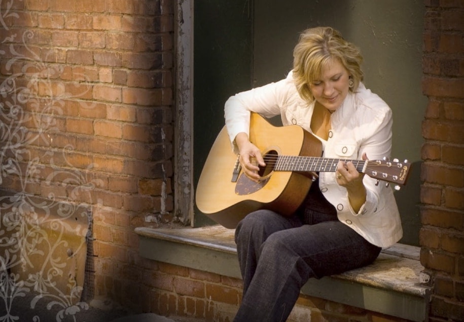 Clara Riggleman performing live on stage